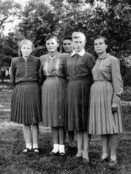 Fotografia s ukážkou ženského oblečenia