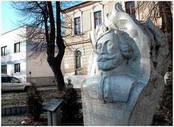 Pamätník Benjamína Egrešiho v Moldave nad Bodvou