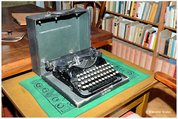 Písací stroj - pracovný nástroj spisovateľa